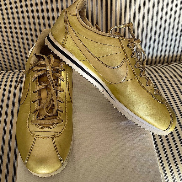 gold nike cortez womens